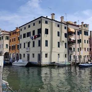 ada-canal-house.hotelinveneto.com/